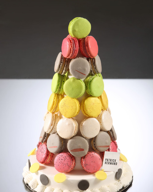 pyramide sucrée - 150 macarons