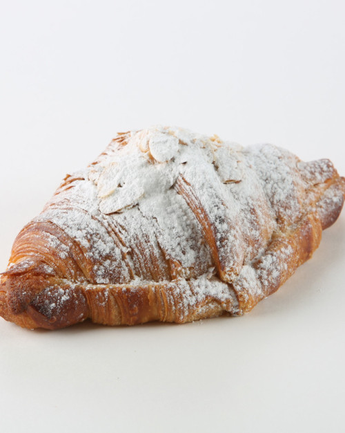 Croissant aux amandes